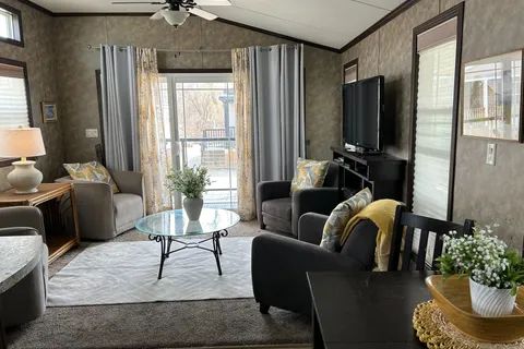 490 EMPIRE Road, ON L0S 1R0