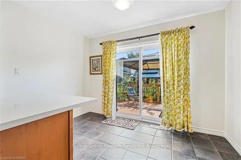 2166 SWANFIELD St, Kingston, ON K7M 0B1