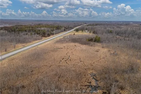 PART 4 CORONATION Blvd, Kingston, ON K7M 5P9