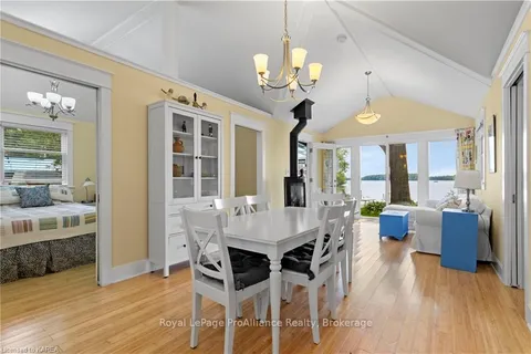 12 LB5 Rd, Rideau Lakes, ON K0E 1G0