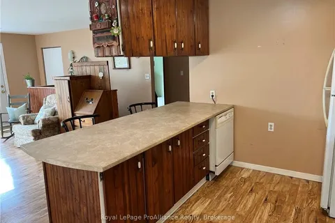 68 GANANOQUE LAKE Rd, ON K7G 2V4