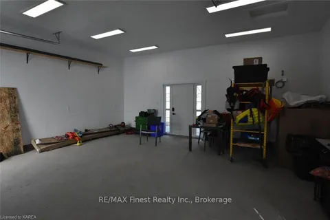 65 SUNNYSIDE Rd, Rideau Lakes, ON K0G 1X0