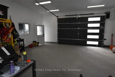 65 SUNNYSIDE Rd, Rideau Lakes, ON K0G 1X0