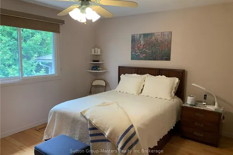 832 ALLUM Ave, Kingston, ON K7M 7A1