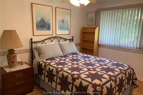 832 ALLUM Ave, Kingston, ON K7M 7A1