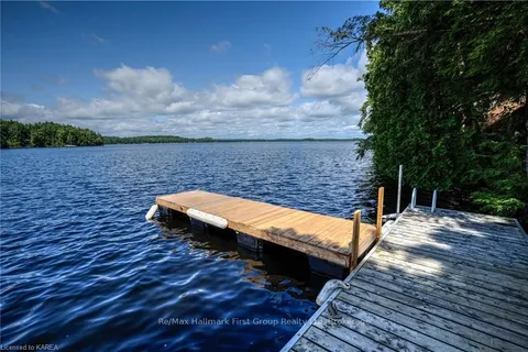 1204 BIG GULL Lane, Central Frontenac, ON K0H 1B0