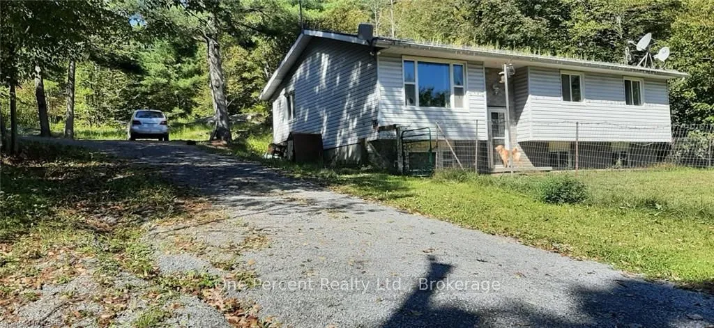 1093 MOON Rd, Central Frontenac, ON K0H 1T0