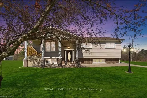 883 RIDGE RD N Rd, Fort Erie, ON L0S 1N0