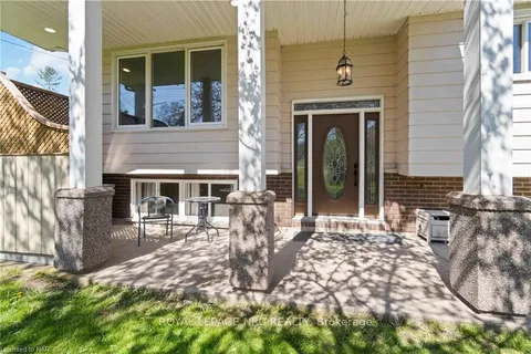 883 RIDGE RD N Rd, Fort Erie, ON L0S 1N0