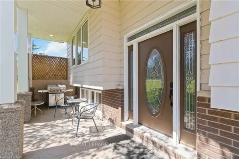 883 RIDGE RD N Rd, Fort Erie, ON L0S 1N0