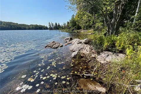 341 STEVE BABCOCK Lane, South Frontenac, ON K0H 1W0