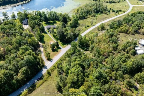 2024 CROZIER Rd, Tay Valley, ON K0G 1X0