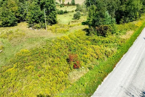 2024 CROZIER Rd, Tay Valley, ON K0G 1X0