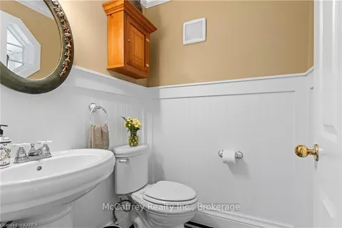 4291 OLD HWY 2, Belleville, ON K8N 4Z4