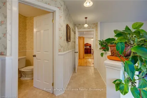 2216 ALTHORPE Rd, Tay Valley, ON K0G 1X0