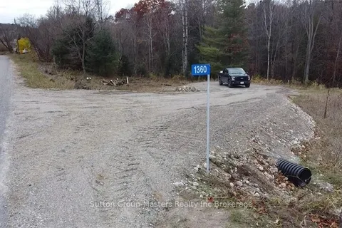 1360 MOUNTAIN GROVE Rd, Central Frontenac, ON K0H 1B0