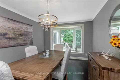 1800 RADAGE Rd, Kingston, ON K7P 2Y8