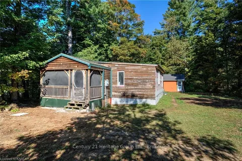 45 SPENCER Ave, Addington Highlands, ON K0H 1K0