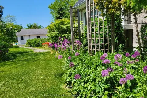 9820 FRONT Rd, Loyalist, ON K0H 2S0