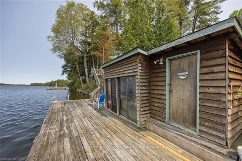 3048 BLUE SKY Lane, South Frontenac, ON K0H 1H0