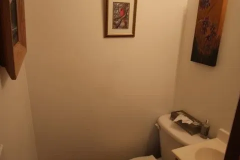 270 WELLINGTON St, Kingston, ON K7K 2Z1