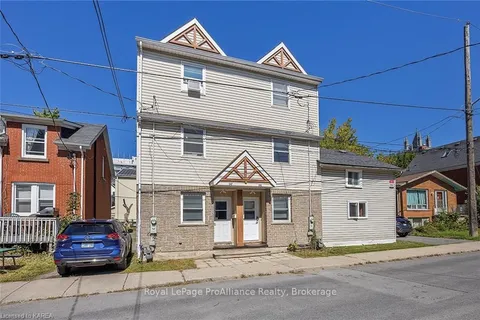 247 WILLIAM St, Kingston, ON K7L 2E5
