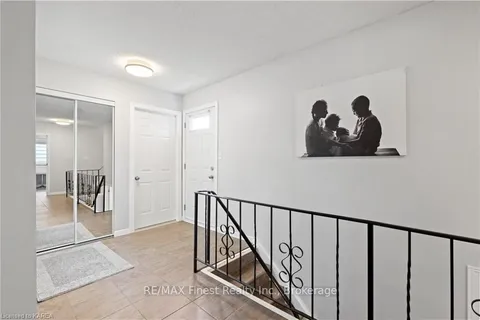 1235 CARMIL Blvd, Kingston, ON K7M 5Z1