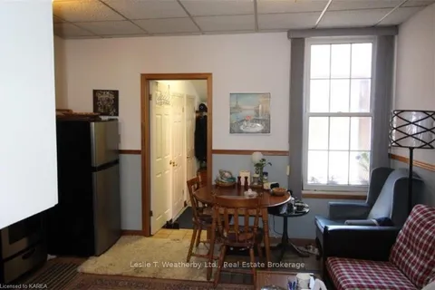 274 WELLINGTON St, Kingston, ON K7K 2Z1