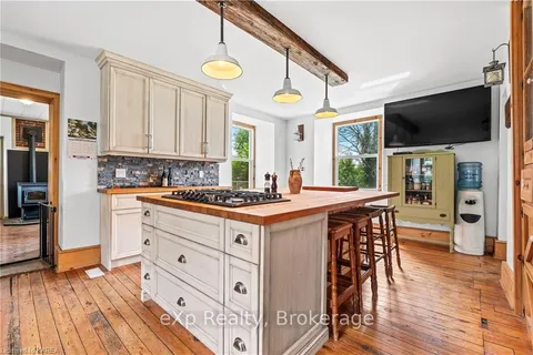 121 BULLFROG BAY RD, ON K0E 1L0