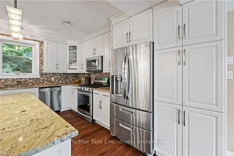 4375 HIGHWAY 15, Kingston, ON K0H 1Y0