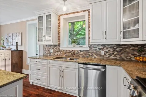 4375 HIGHWAY 15, Kingston, ON K0H 1Y0