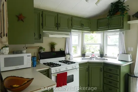 11579 HIGHWAY 509, North Frontenac, ON K0H 2J0