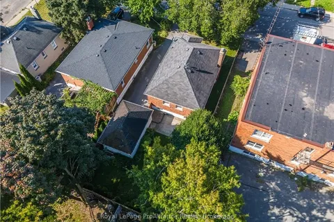 225 REGENT St, Kingston, ON K7L 4K5