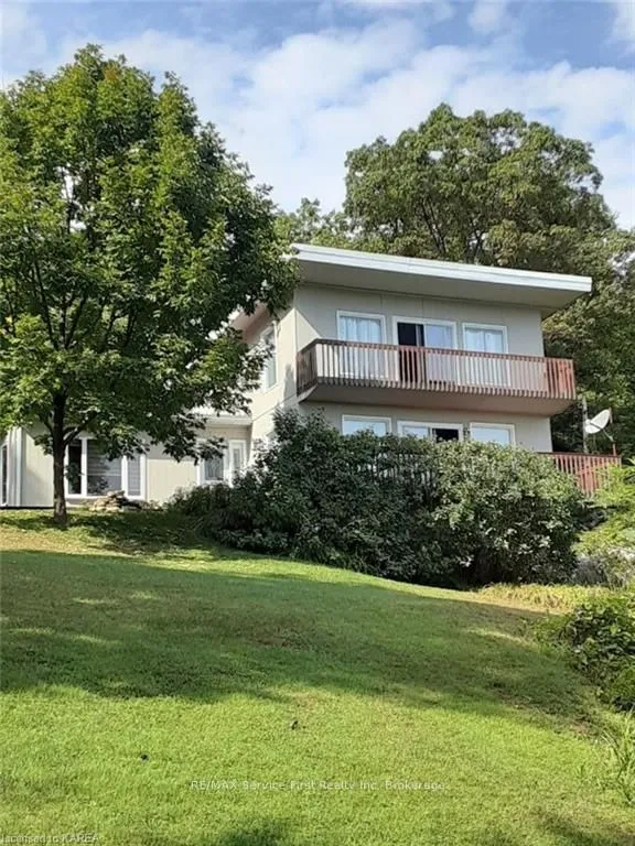 1048 1000 ISLANDS Pkwy, ON K0E 1R0