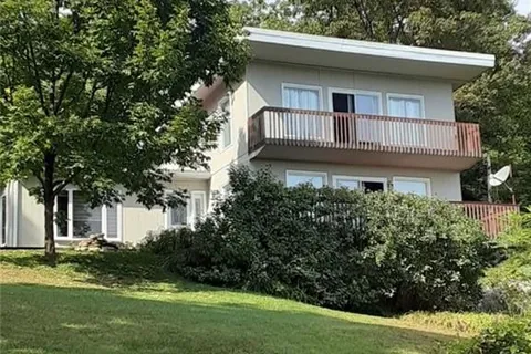 1048 1000 ISLANDS Pkwy, ON K0E 1R0