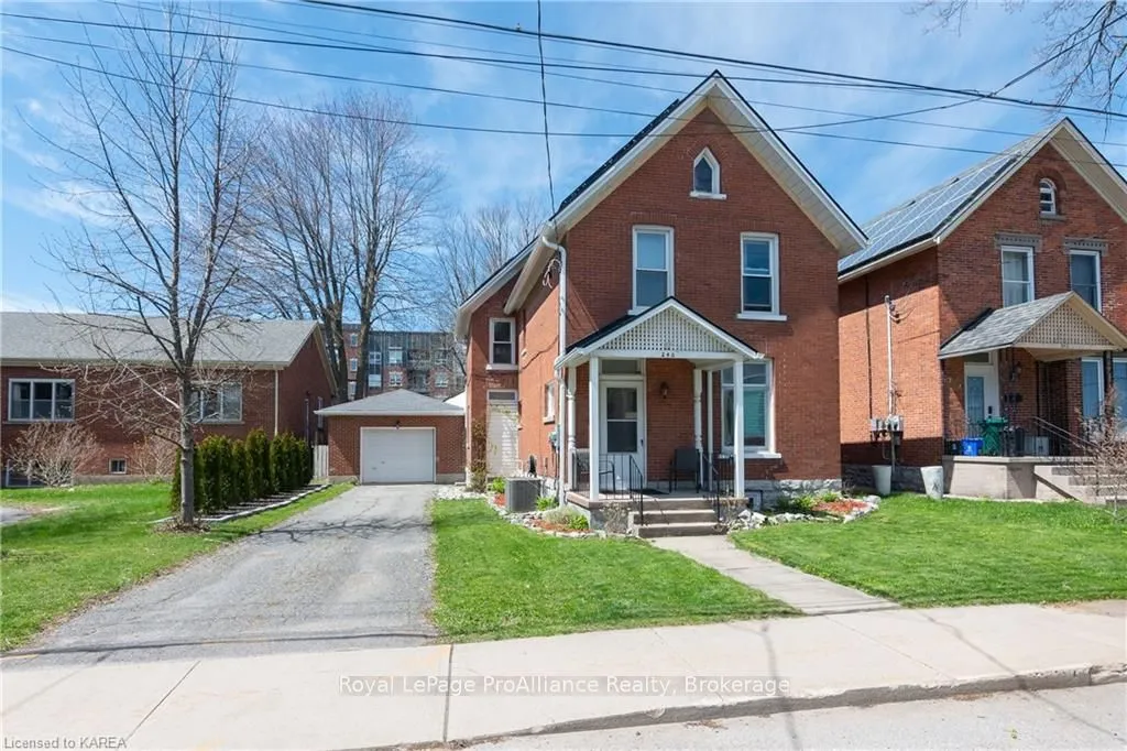 240 NELSON St, Kingston, ON K7K 4M7