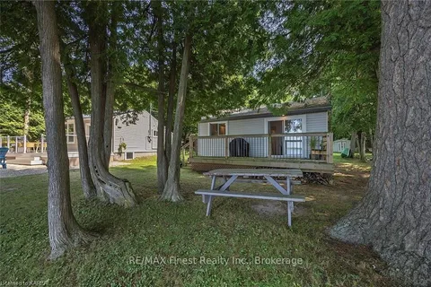 108 LB7A Rd, Rideau Lakes, ON K0E 1L0