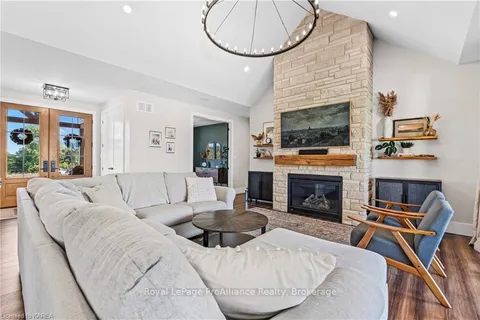 4232 CAMDEN PORTLAND BOUNDARY ROAD Rd, South Frontenac, ON K0H 1V0