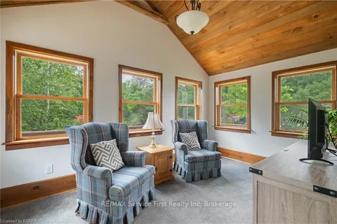 6258 REVELL Rd, South Frontenac, ON K0H 2W0