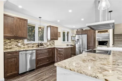 673 HOLGATE Cres, Kingston, ON K7M 5A7