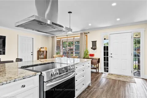 673 HOLGATE Cres, Kingston, ON K7M 5A7