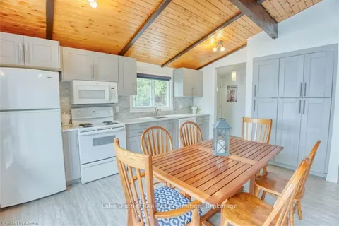 1026B WEST SHORE Lane, Central Frontenac, ON K0H 1T0