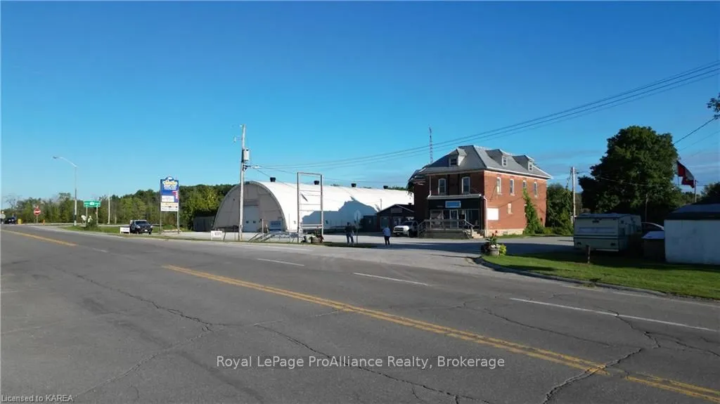 7719 HIGHWAY 42, Rideau Lakes, ON K0G 1E0