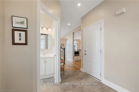 1377 WOODFIELD Cres, Kingston, ON K7P 0T4