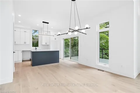 326 NICHOLSON PT Rd, Loyalist, ON K0H 1G0