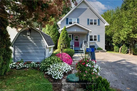 13 STURTIVANS Lane, ON K7G 2V4