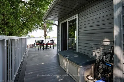 13 STURTIVANS Lane, ON K7G 2V4