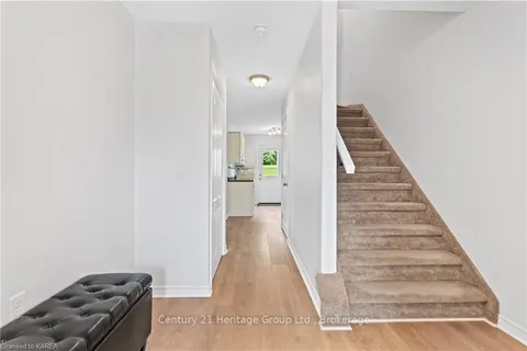 3486 PRINCESS St, Kingston, ON K7P 0L4