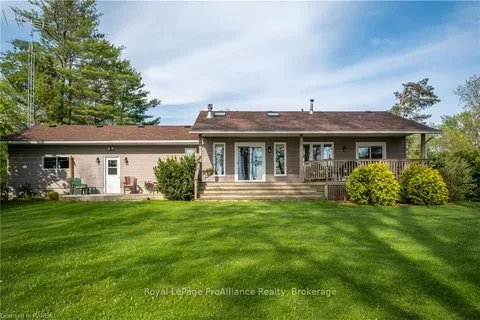 14 SUNSET Lane, Greater Napanee, ON K7R 3K7