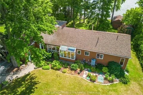 26 SUNSET Lane, Greater Napanee, ON K7R 3K7